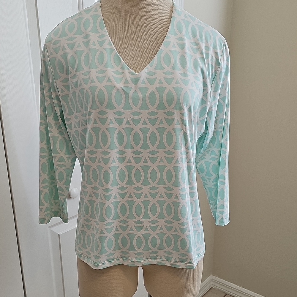 Anthonys Resort‎ Jersey Knit Top. Blue And White Geometric Top. Size XL